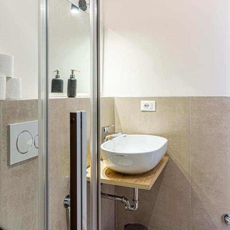 Suite delle Casse 2 - Appartamento con 1 Camera da Letto e Balcone - 3