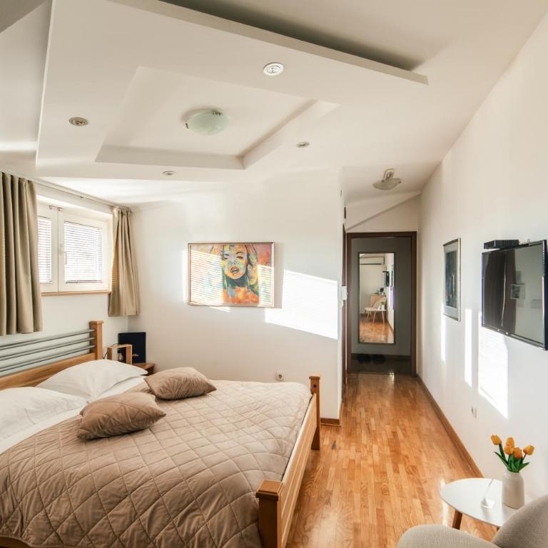F Apartmani Kragujevac - Triple - Smoking Room - 1
