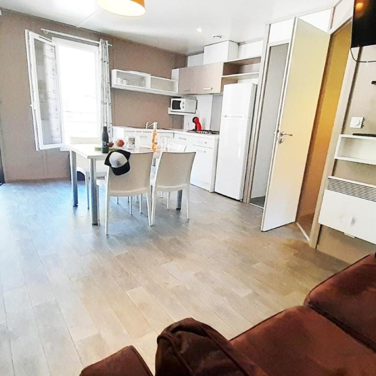 Camping La Pinatelle - Chalet 2 Chambres - 8