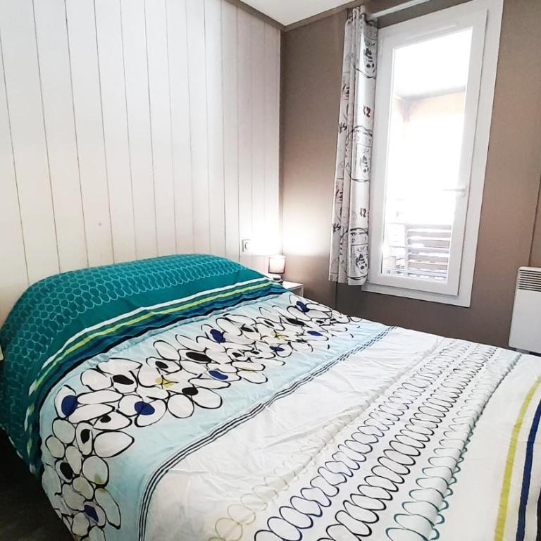 Camping La Pinatelle - Chalet 3 Chambres - 10
