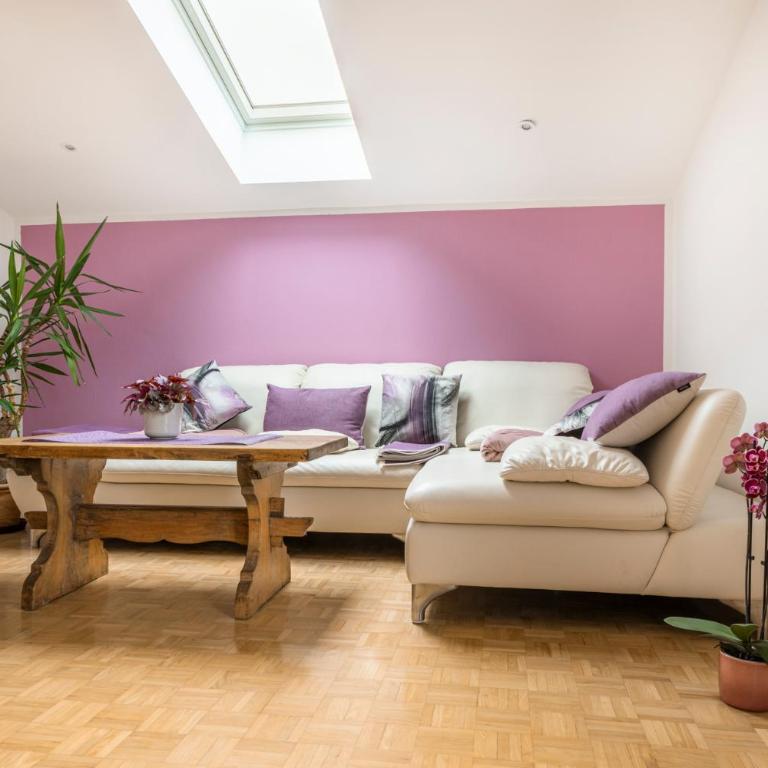 Stadtbauernhof Salzburg - Ferienwohnung - Gut Unterleithen - farm & the city - Two-Bedroom Apartment - 6