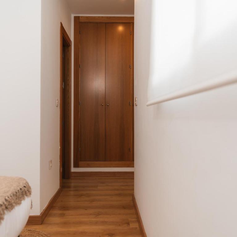 tuGuest Bib Rambla Aparments - One-Bedroom Apartment with View - 28
