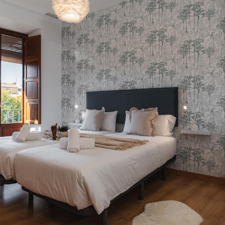 tuGuest Bib Rambla Aparments - Three-Bedroom Apartment with View - 2