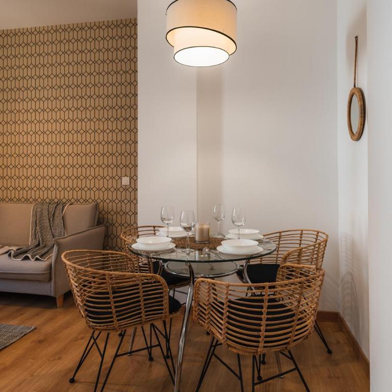 tuGuest Bib Rambla Aparments - One-Bedroom Apartment with View - 14
