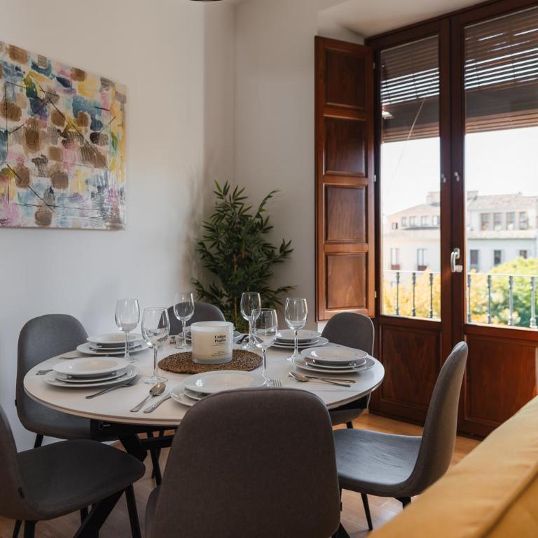 tuGuest Bib Rambla Aparments - Three-Bedroom Apartment with View - 26