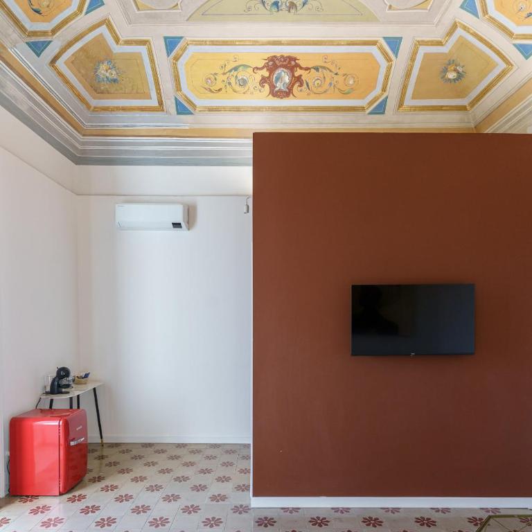 KleoSuites - Deluxe Room - 22