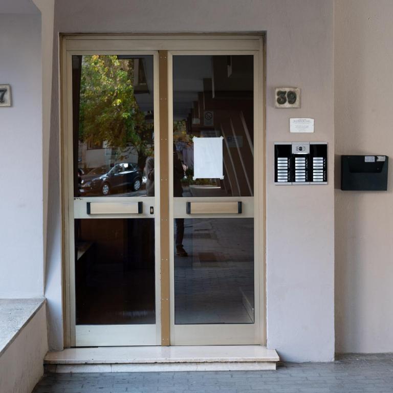 Godi Fiorenza Suite - Duomo a 15 Minuti e Aeroporto a 4 Minuti con Tramvia T2 - Appartamento Deluxe - 39