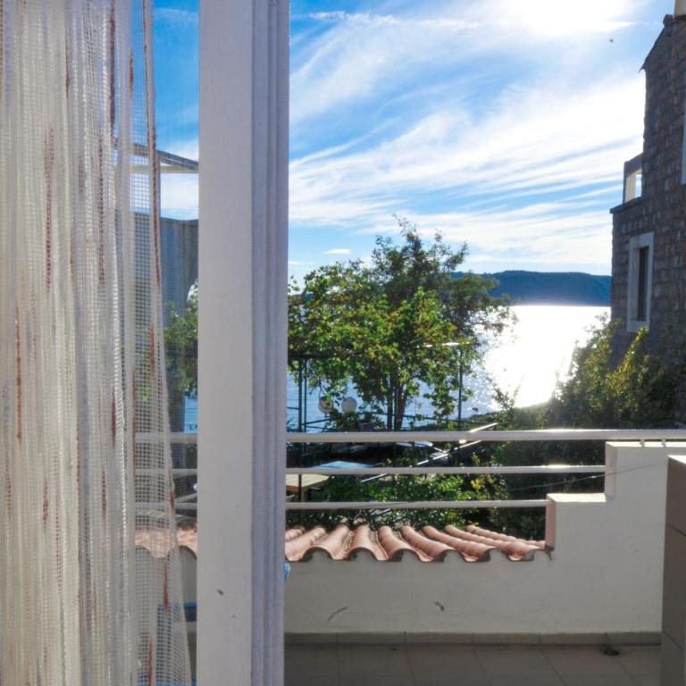 Apartments Milos Kaladjurdjevic - Studio with Sea View - 21