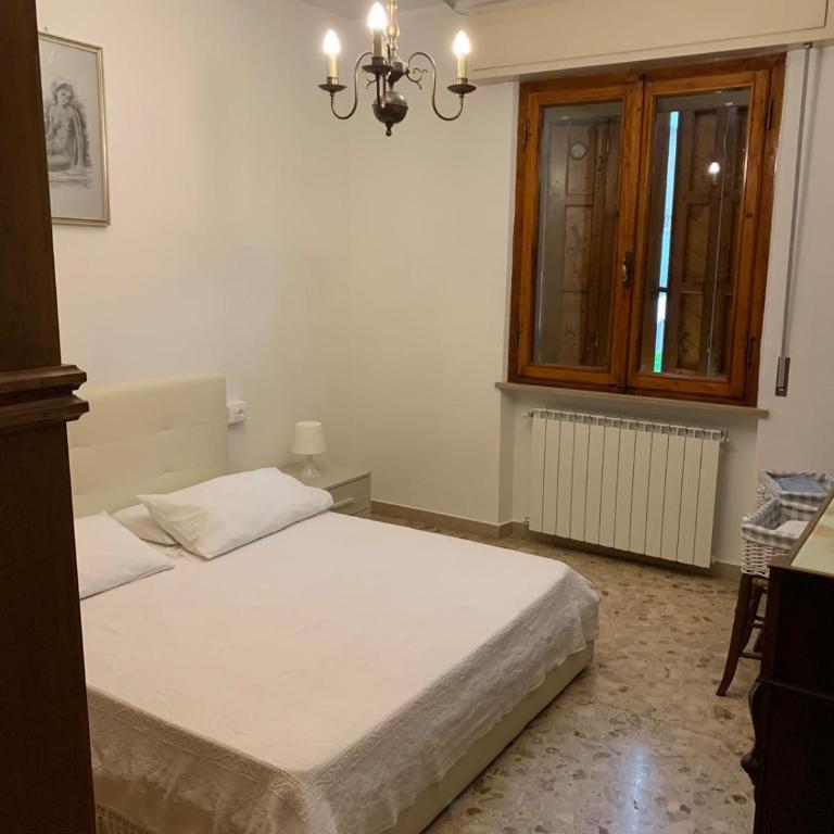 HOUSE of NILA & LIDA - Three-Bedroom Home - 6