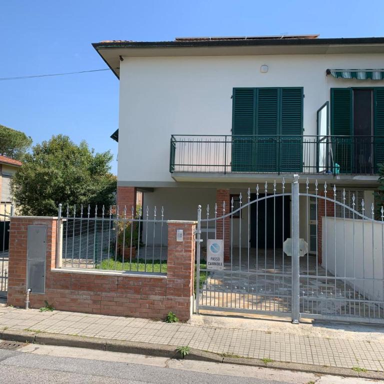 HOUSE of NILA & LIDA - Two-Bedroom House - 4