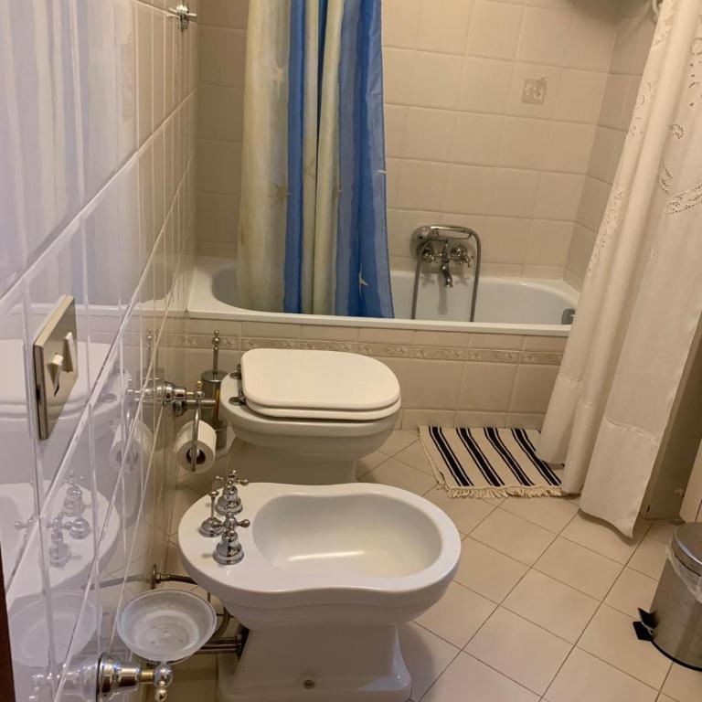 HOUSE of NILA & LIDA - Three-Bedroom Home - 9