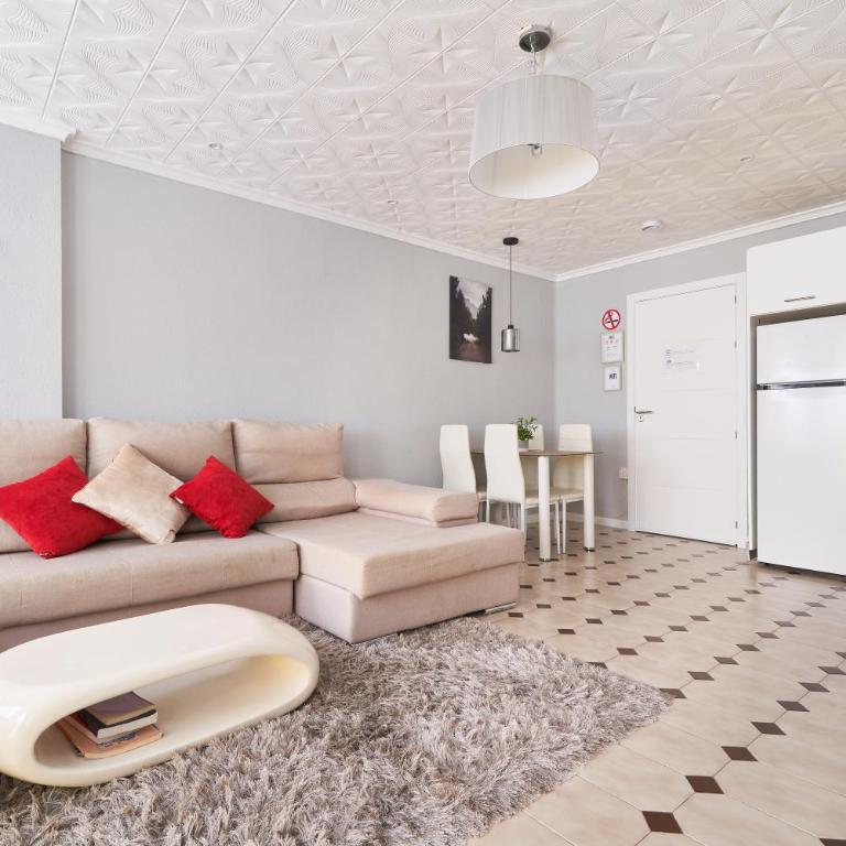 Fantástico apartamento junto a la estación - Apartamento de 1 dormitorio - 24