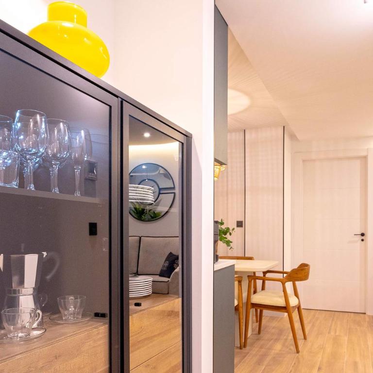 Genteel Home Alhóndiga II Granada - Three-Bedroom Apartment - 11