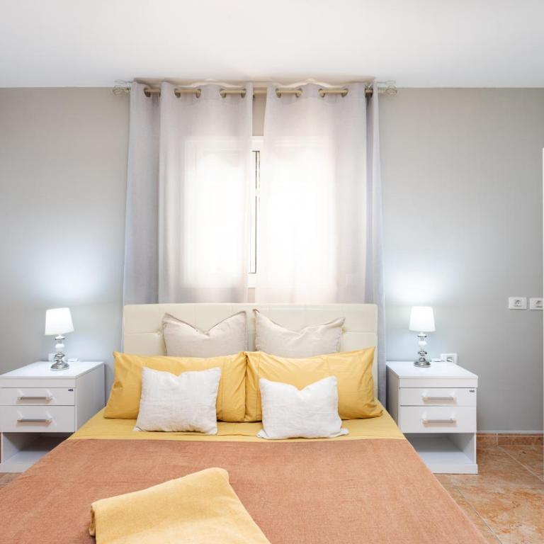 Luxurious villa 1,5 kilometers from Costa Adeje - Villa - 23