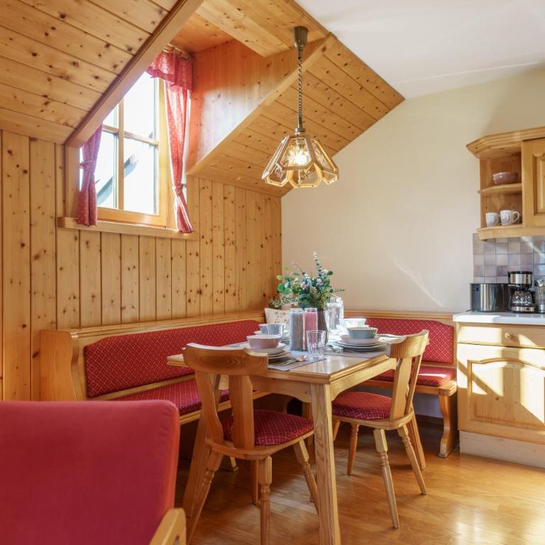 Landhaus Birgbichler - Apartments mit Bergblick - inklusive Schladming Dachstein Card! - Apartment mit 2 Schlafzimmern - 11