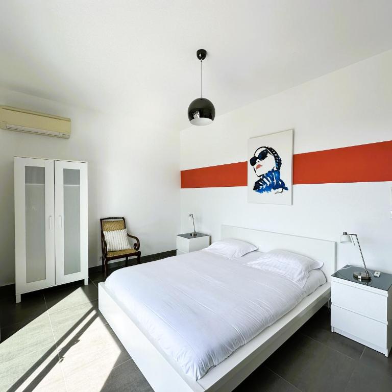 Villa Eden pour 8 personnes climatisée avec piscine chauffée et vue mer à La Londe-les-Maures - Maison de Vacances 4 Chambres - 24