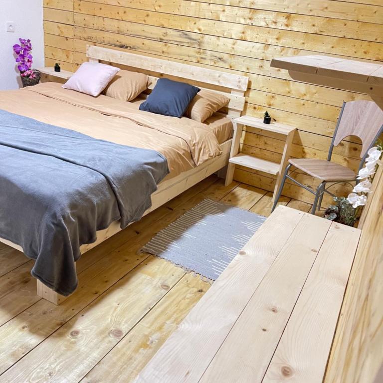 Šumska vila Gašić - Dvokrevetna Soba sa Bračnim Krevetom - 4