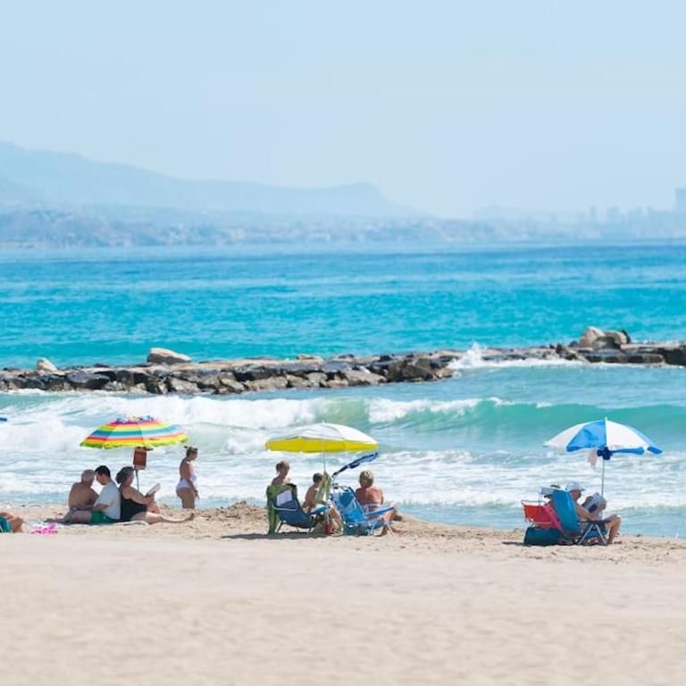 Beach central apartament with pool - Apartamento de 3 dormitorios - 2