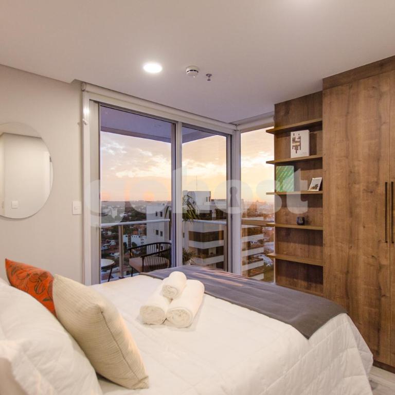 Elegant apt near Shopping del Sol and La Galeria - Apartment - 1