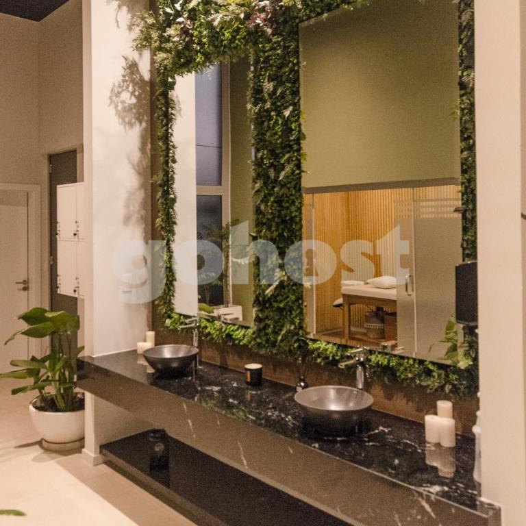 Elegant apt near Shopping del Sol and La Galeria - Apartment - 22