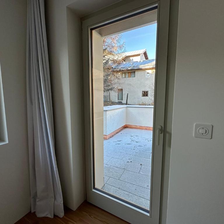 Chesa Unica - Terrassa - Apartment mit Balkon - 11