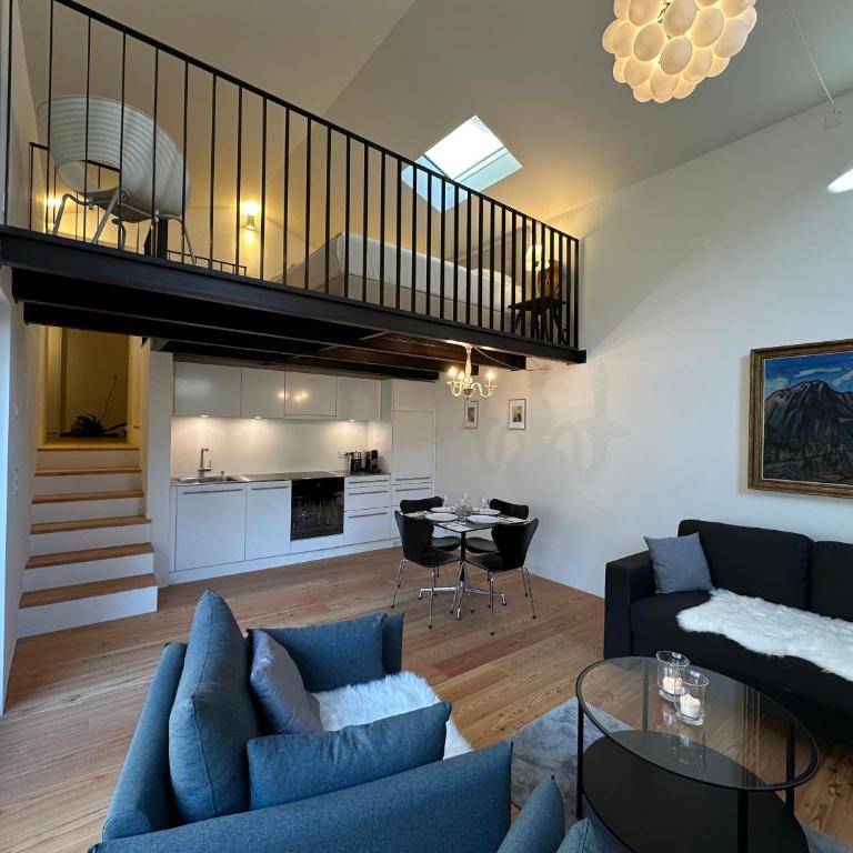 Chesa Unica - Giardin - Apartment mit Balkon - 1