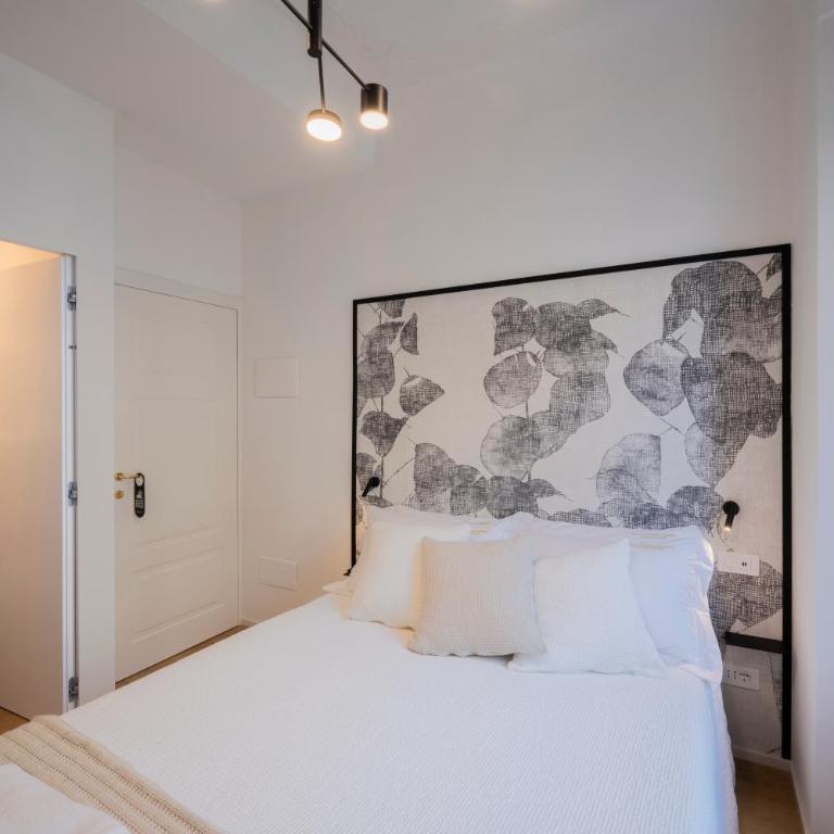 Palazzo Garibaldi Parma Luxury Rooms & Suites - Camera Queen Standard - 7