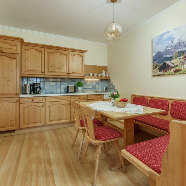 Landhaus Birgbichler - Apartments mit Bergblick - inklusive Schladming Dachstein Card! - Apartment mit Blick auf die Berge - 23