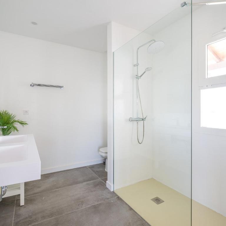 VILLA LOBOS with private pool and BBQ - Three-Bedroom Villa - 30