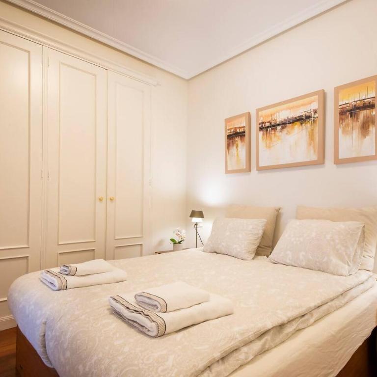 Apartamento en el corazón de la ciudad con parking - Apartamento de 2 dormitorios - 1