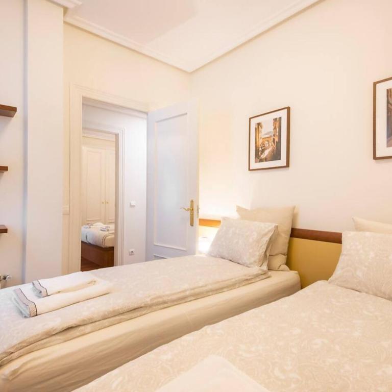 Apartamento en el corazón de la ciudad con parking - Apartamento de 2 dormitorios - 8