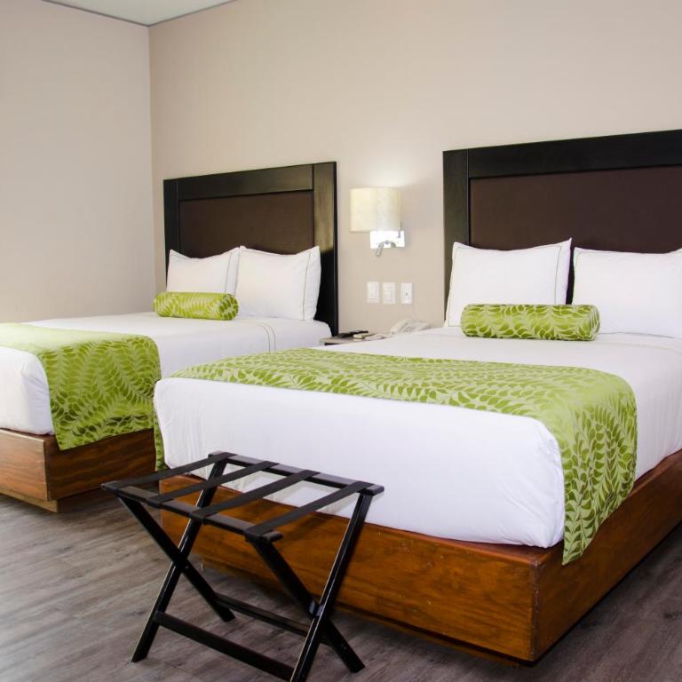 Plaza Camelinas Hotel - Executive Double Room - 3