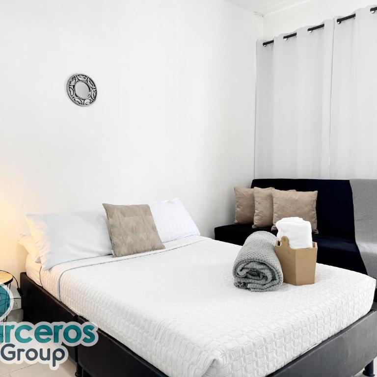 Apartamentos Amoblados En La Circunvalar Cerca a Parque Arboleda y Parque La Rebeca, Por Parceros Group - Estudio Estándar - 4