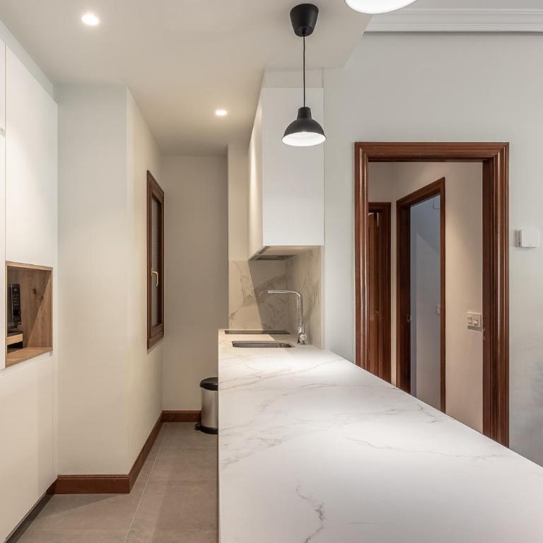 Moderno y acogedor en el corazón de Bilbao - Apartamento de 1 dormitorio - 27