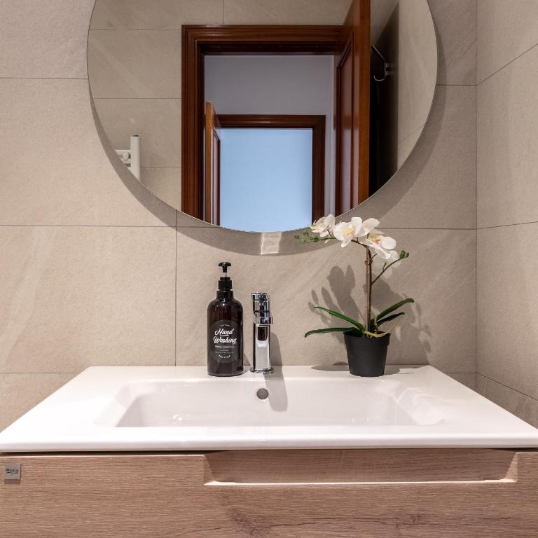 Moderno y acogedor en el corazón de Bilbao - Apartamento de 1 dormitorio - 12