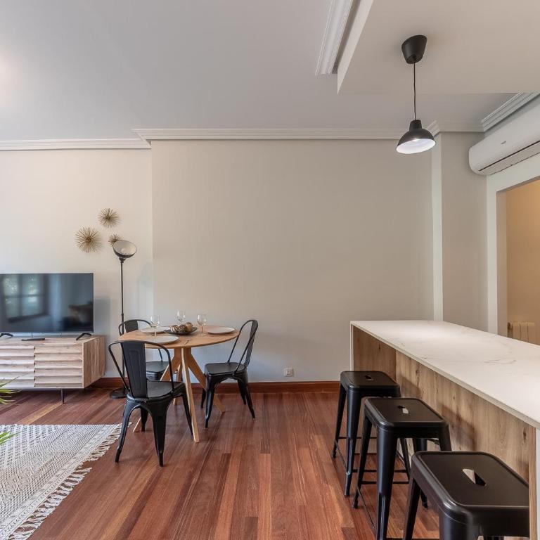 Moderno y acogedor en el corazón de Bilbao - Apartamento de 1 dormitorio - 22