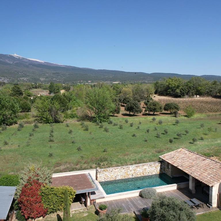 Provençal farmhouse, Mont Ventoux view, 2 pools (1 heated), Bédoin - 10 people - Villa 5 Chambres - 7
