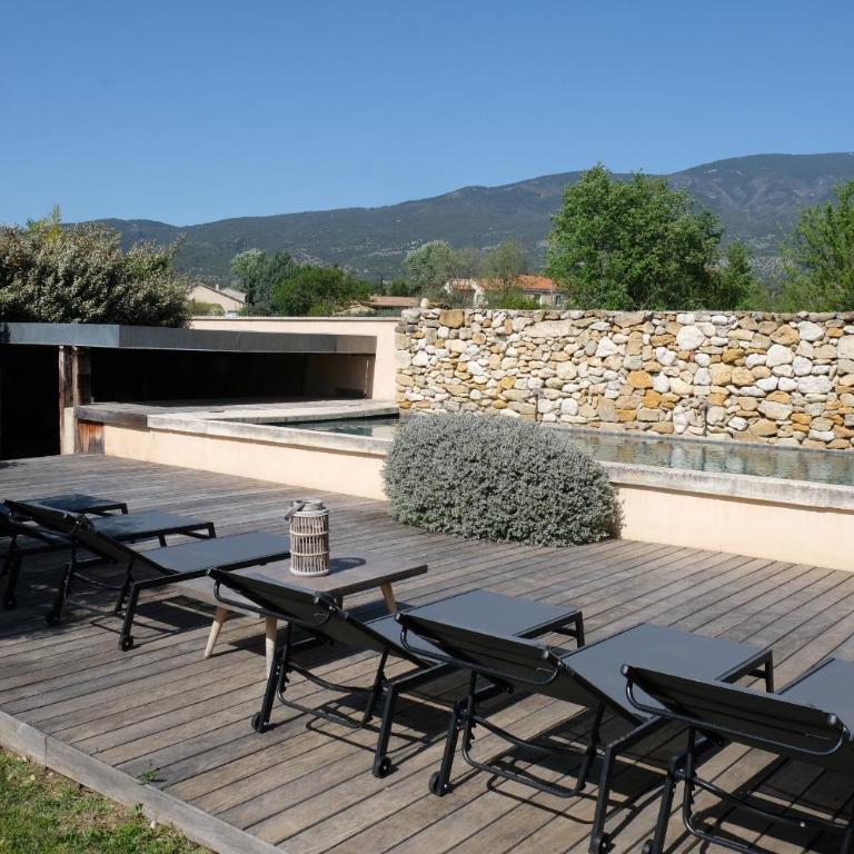 Provençal farmhouse, Mont Ventoux view, 2 pools (1 heated), Bédoin - 10 people - Villa 5 Chambres - 12