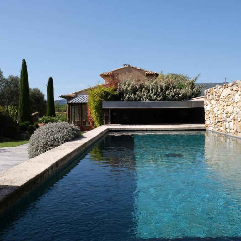 Provençal farmhouse, Mont Ventoux view, 2 pools (1 heated), Bédoin - 10 people - Villa 5 Chambres - 13