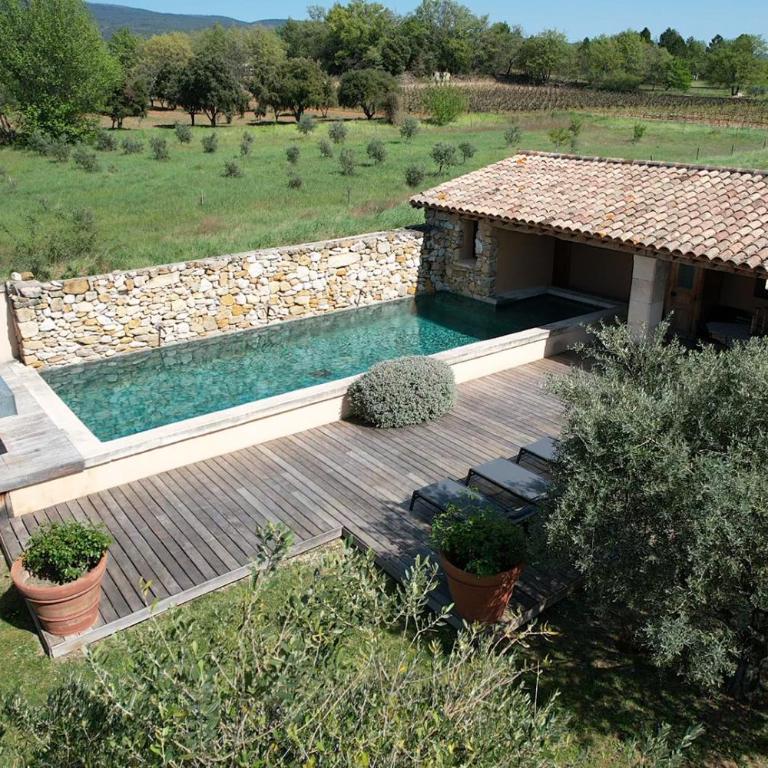 Provençal farmhouse, Mont Ventoux view, 2 pools (1 heated), Bédoin - 10 people - Villa 5 Chambres - 17