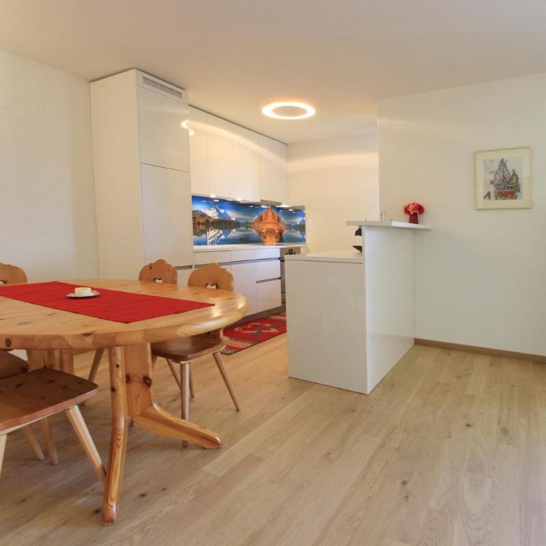 Skyline House Ferienapartments - Apartment mit Seeblick - 2