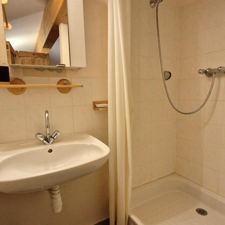 Duplex rénové 6/8 pers, 2 sdb, balcon, coeur station, casier skis - FR-1-265-203 - Apartment (8 Erwachsene) - 12
