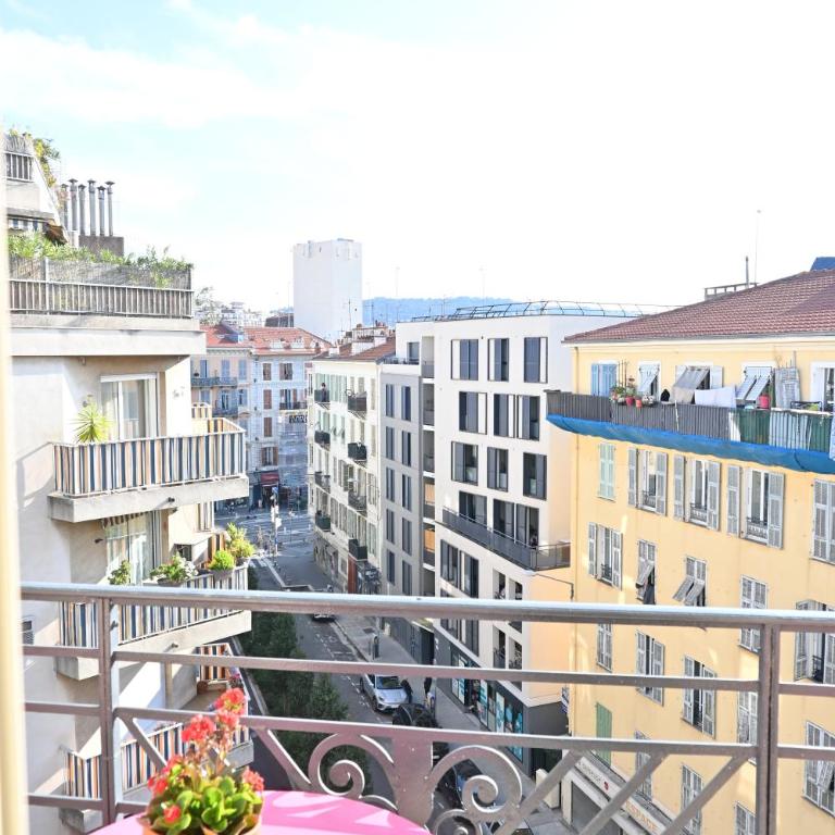 Appartement Gare Nice Ville - Apartamento de 1 Dormitorio con balcón y vistas a la ciudad - 17