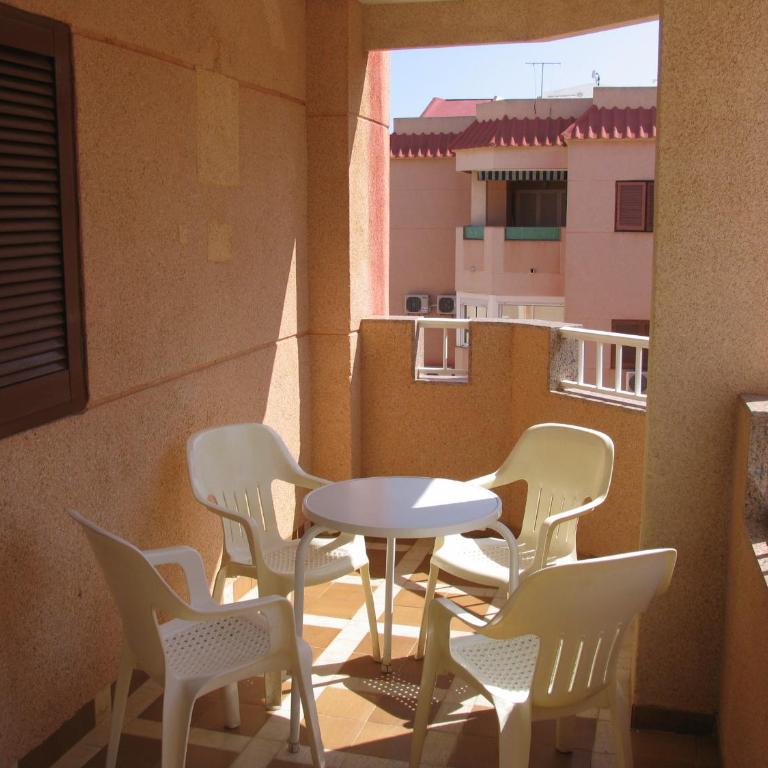 Apartamentos Tesy - Apartamento de 3 dormitorios con balcón - 11