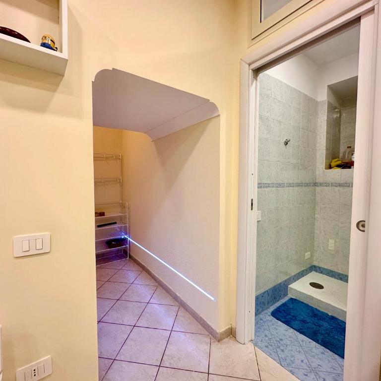 Life in Naples - Appartamento con 2 Camere da Letto - 89