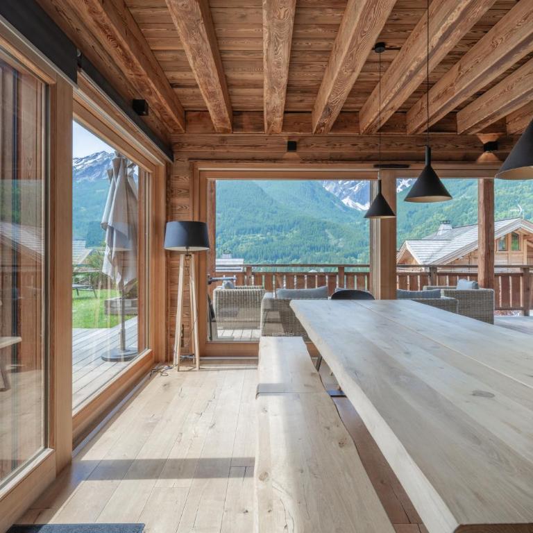 Serrechevalierholidays Chalet Piscine chauffée&Spa, jardin, billard, ping-pong, baby-foot 18 personnes - Maison 6 Chambres - 100