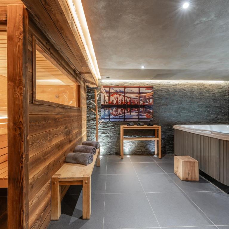 Serrechevalierholidays Chalet Piscine chauffée&Spa, jardin, billard, ping-pong, baby-foot 18 personnes - Maison 6 Chambres - 22