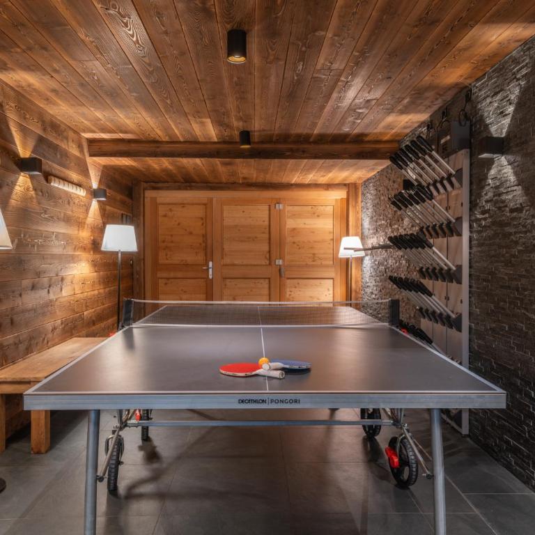 Serrechevalierholidays Chalet Piscine chauffée&Spa, jardin, billard, ping-pong, baby-foot 18 personnes - Maison 6 Chambres - 4