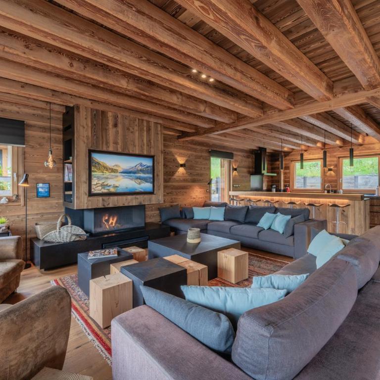 Serrechevalierholidays Chalet Piscine chauffée&Spa, jardin, billard, ping-pong, baby-foot 18 personnes - Maison 6 Chambres - 8
