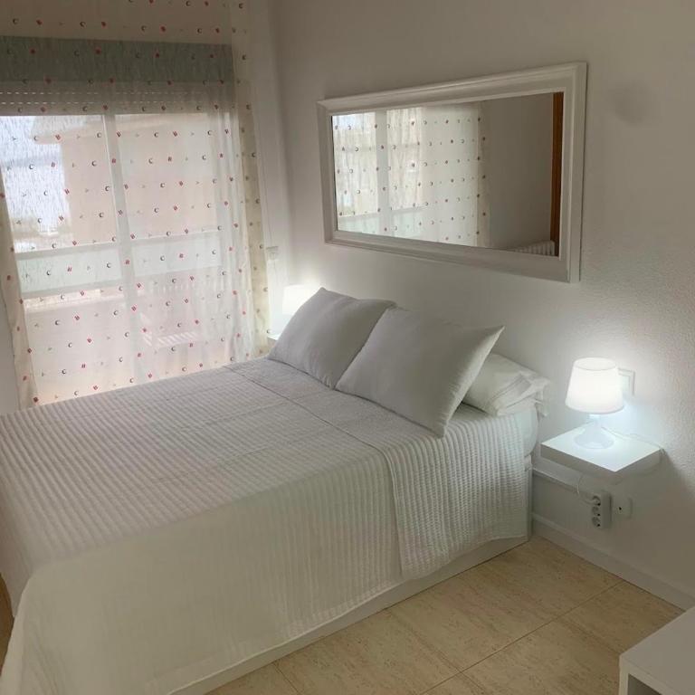 2 Habitaciones con vistas y 2 Terrazas en Primera Linea Playa Samil - Apartamento de 2 dormitorios - 12